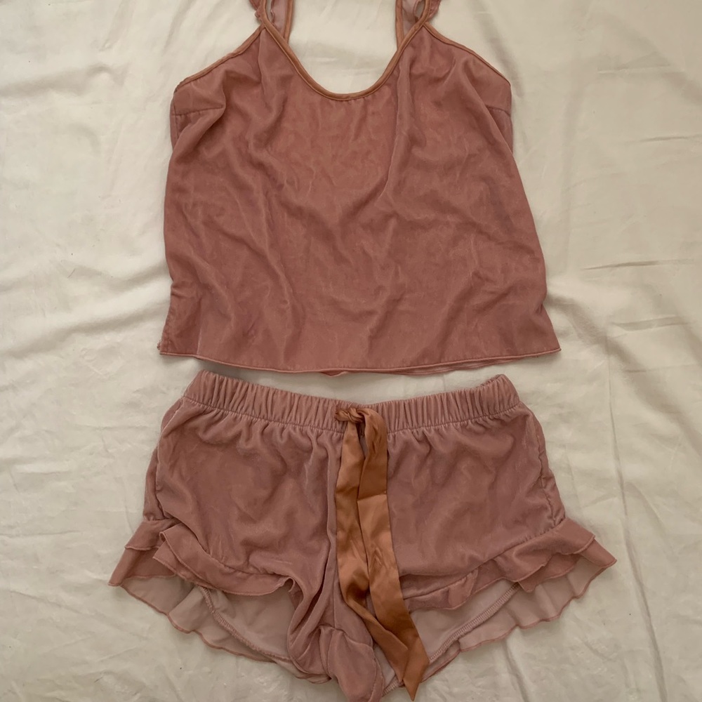 NWOT Victoria’s Secret XS Velvet Ruffle Cami Crop & Short Copper Blush